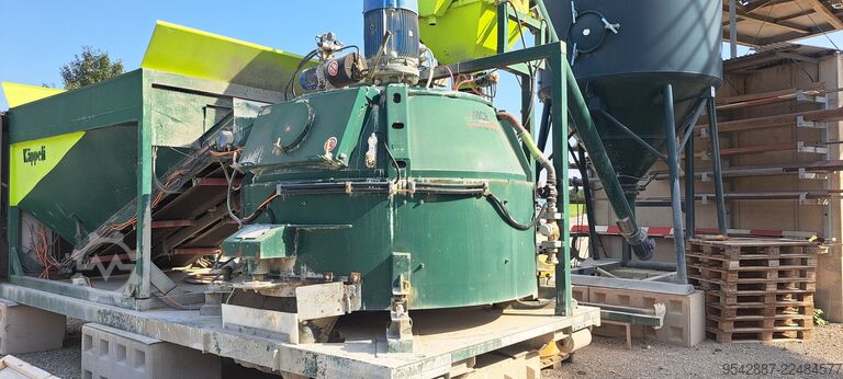 Mobile concrete mixing plant MCF RF 1500 SS