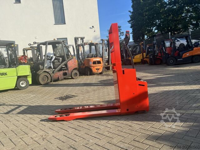 Electric Pallet Truck Atlet LEH 18C