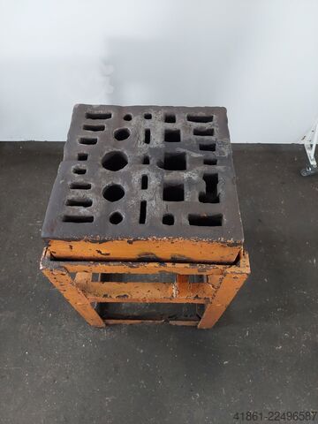 Punch and die plate UNBEKANNT 450 x 450 x 120 mm