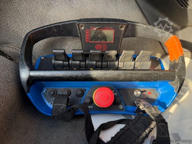 LKW mit Pritsche (offen) RENAULT Premium Lander Pritsche mit Kran FASSI