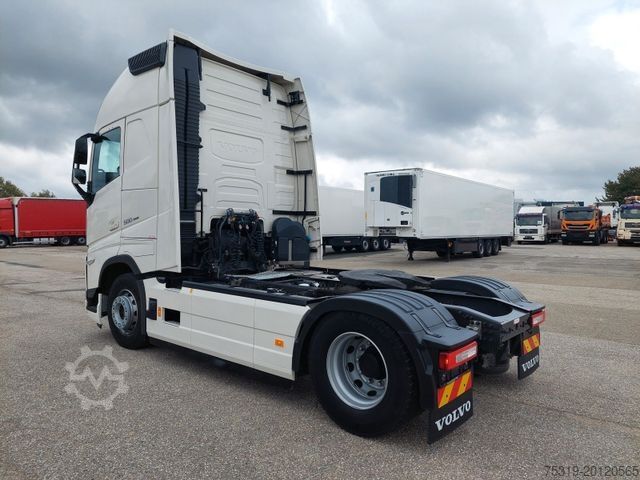 Standard SZM VOLVO FH 13 Globetrotter XL 500