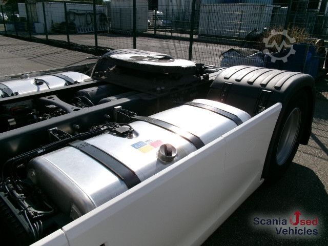 Standard tractor unit Scania R 460 A4x2NA