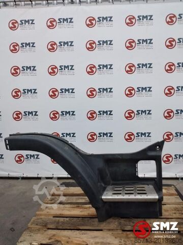 Cab part Volvo Occ opstapbak rechts Volvo FM 20502239 20529483