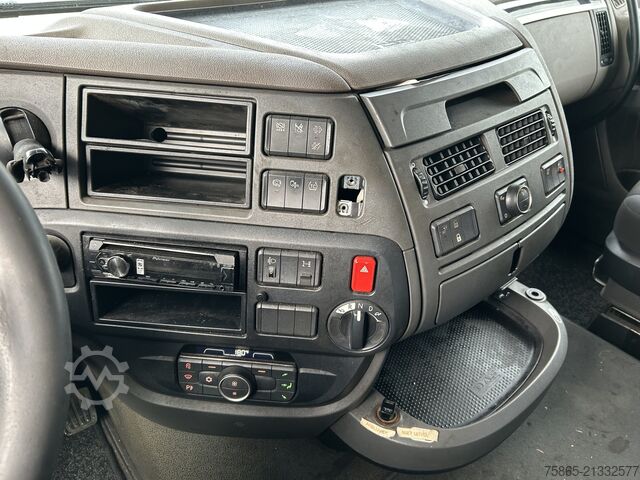 Standard tractor DAF XF 450 FT Space Cab / 2 Tanks / APK TUV 10-26