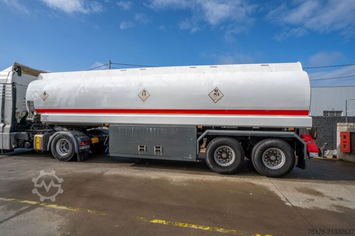 Fuel tanker EKW EKW-ROC32T2D - 32 000 L/5 comp.