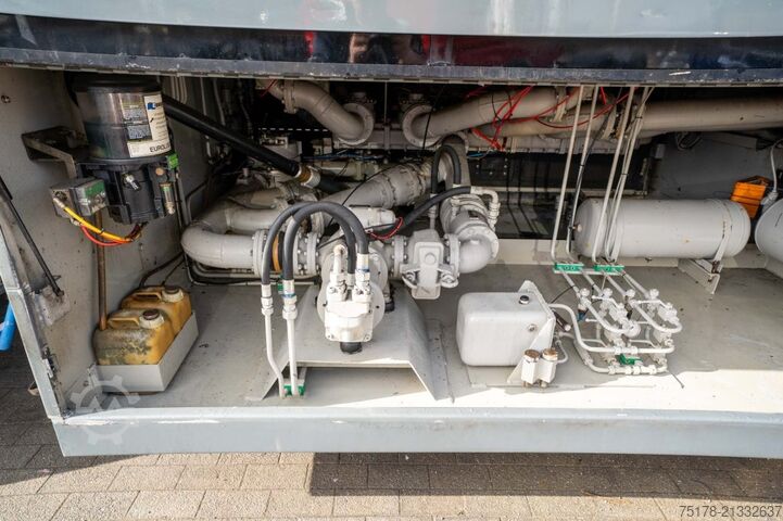 Fuel tanker EKW EKW-ROC32T2D - 32 000 L/5 comp.