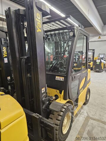 LPG Forklifts Yale GLP30VX