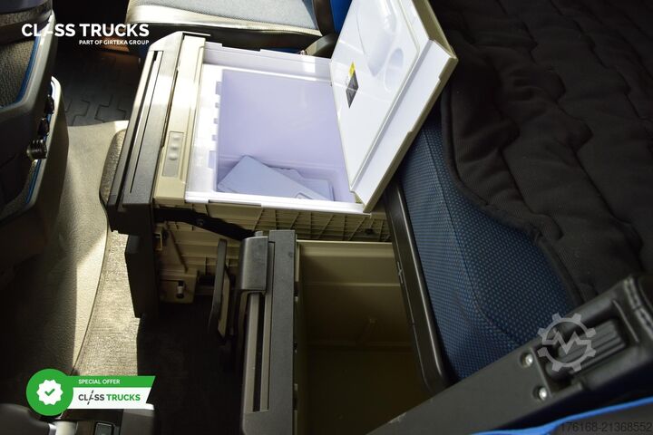 Standard tractor unit VOLVO FH 460 Globetrotter XL i-Save