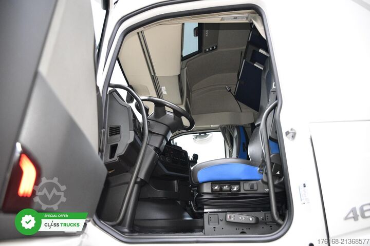 Standard tractor unit VOLVO FH 460 Globetrotter XL Varios i-Save