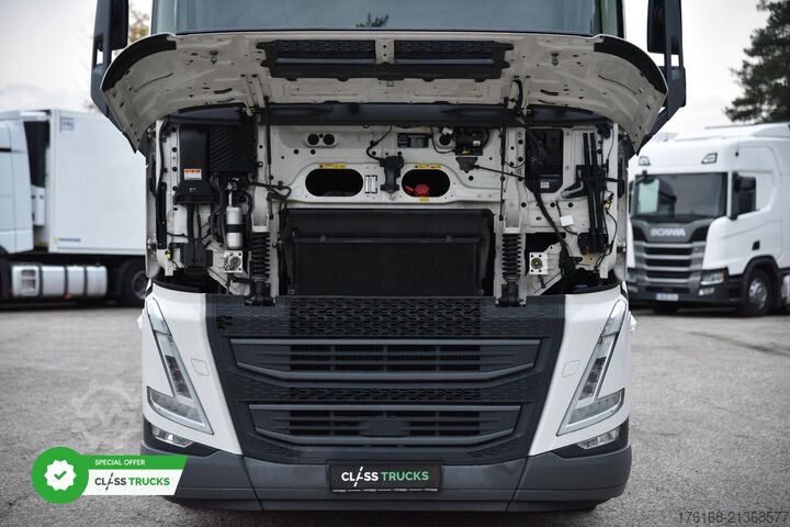 Standard tractor unit VOLVO FH 460 Globetrotter XL Varios i-Save