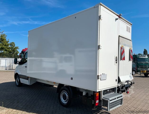 Transporter mit Koffer MERCEDES-BENZ Sprinter 315 CDI L3 Koffer/ LBW 750 kg/ Tür/ AC