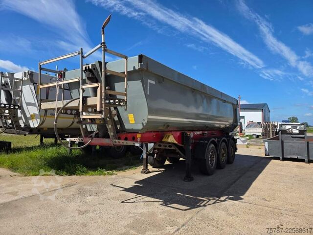 Kipper Auflieger SCHMITZ CARGOBULL ca. 26 cbm Hlabrund Hinterkipper, Lift
