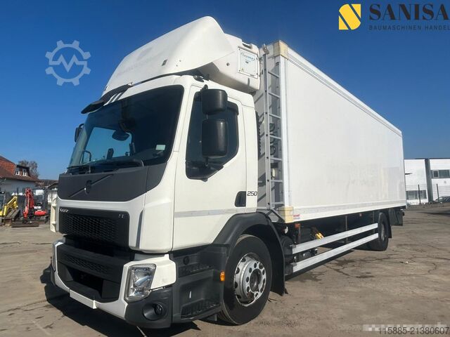 Refrigerated truck Volvo FE280/Carrier Supra 1250 MT / 3 Kammern