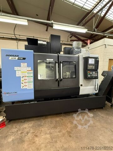 Vertikales Bearbeitungszentrum DOOSAN DNM 6700