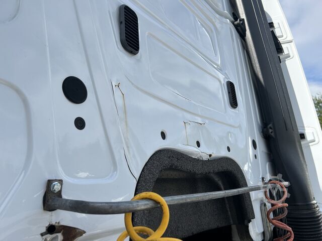 Standard-SZM Mercedes-Benz Actros 1842 LS Streamspace / 729 dkm / Tacho V2...