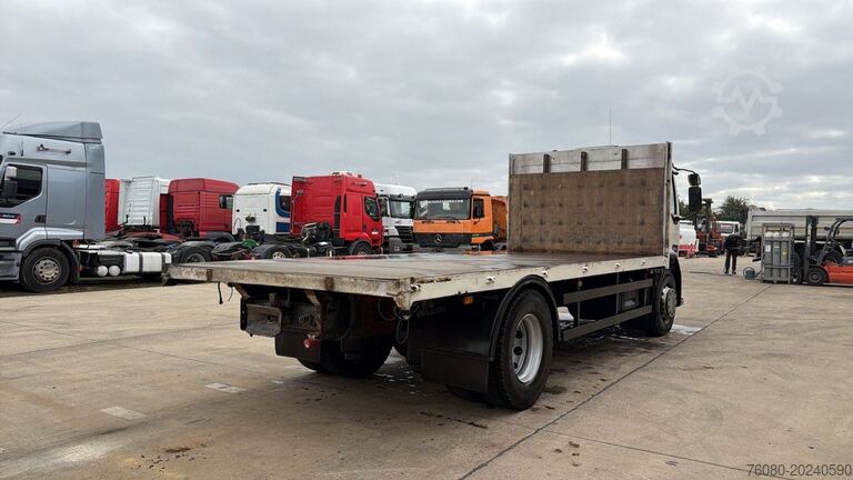 Flatbed Renault Midlum 270 (18 TONNES / BOITE MANUELLE / MANUAL...