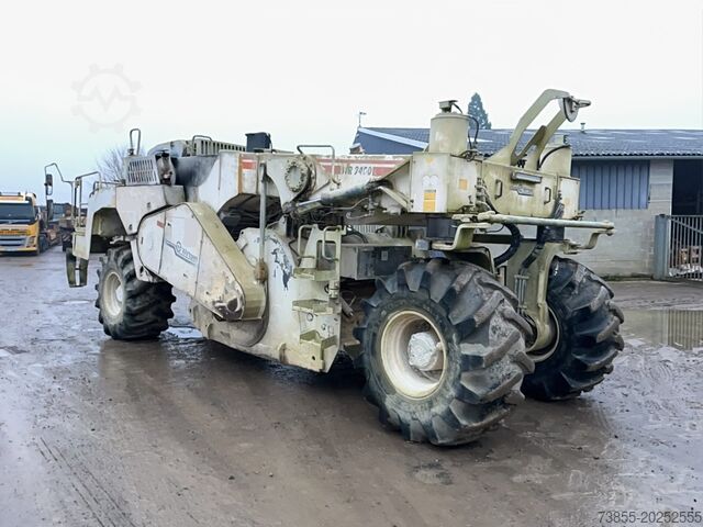 Asphalt Recycler Wirtgen Wr 2400