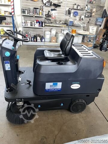 Kehrsaugmaschine Nilfisk SW 3000 Li-io