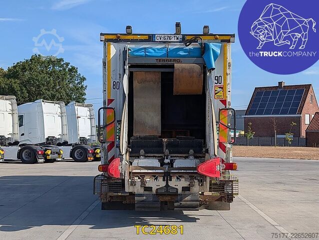 Refuse collection vehicle Renault Premium 320