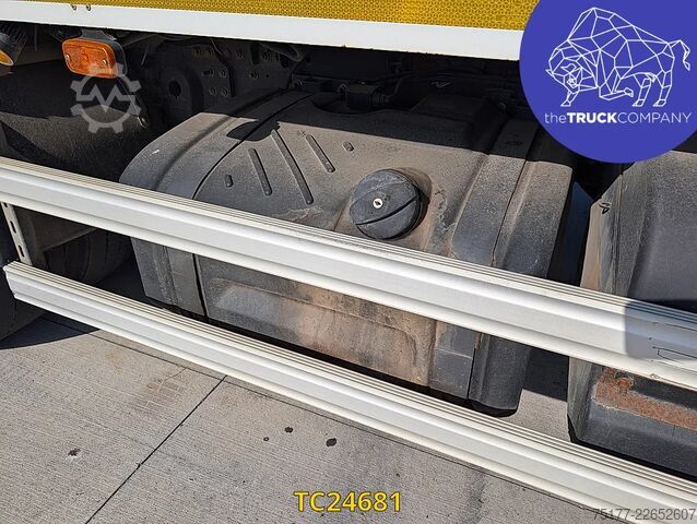 Refuse collection vehicle Renault Premium 320