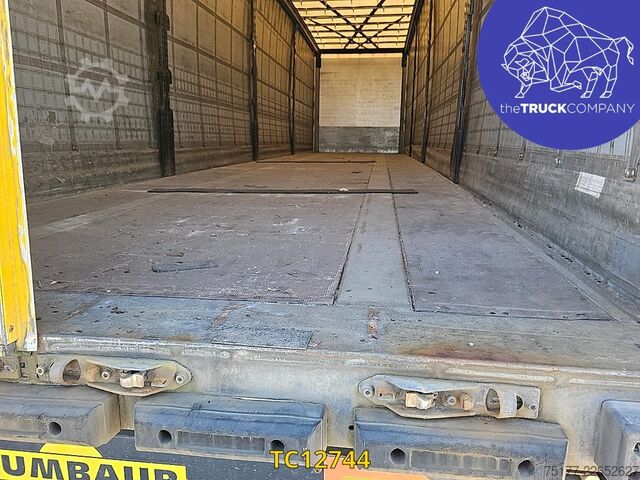 Sliding tarpaulins Humbaur 
