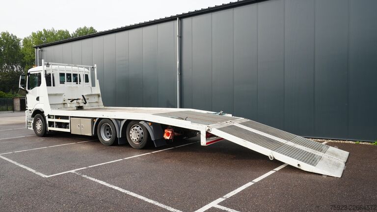 Car carrier van MAN TGS 26.330 6x2 car/machine transport truck 160...