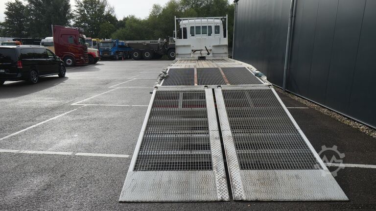 Car carrier van MAN TGS 26.330 6x2 car/machine transport truck 160...