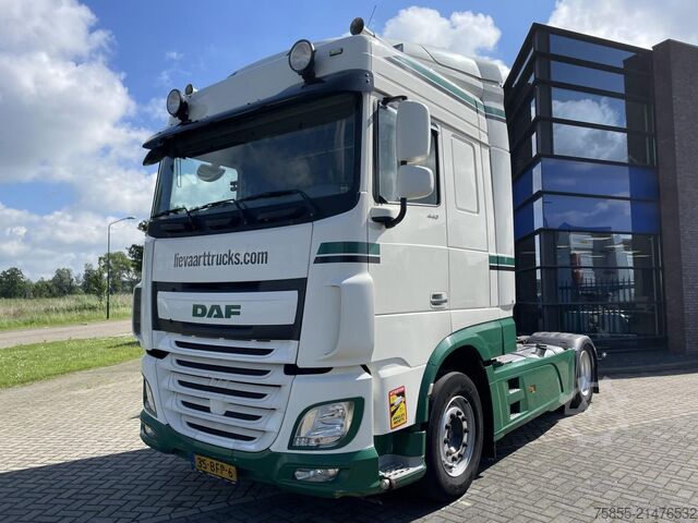 Standard tractor DAF XF 440 FT Spacecab / ADR/ NL Truck / 700.000 KM