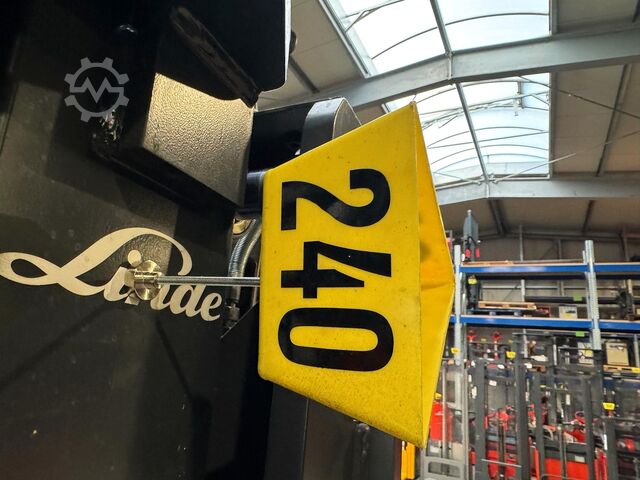 Reach truck Linde R 20 HD [ID: 240]