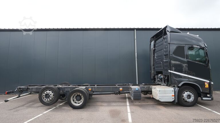 Chassis with cab Volvo FH 420 6x2 chassis truck