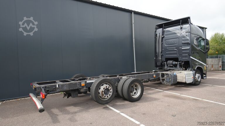 Chassis with cab Volvo FH 420 6x2 chassis truck