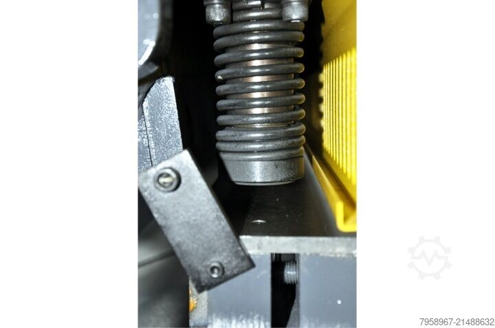 HYDRAULISCHE TAFELSCHERE 8x3200 Metal Technics Polska GILOTYNA HYDRAULICZNA MTP 8x3200