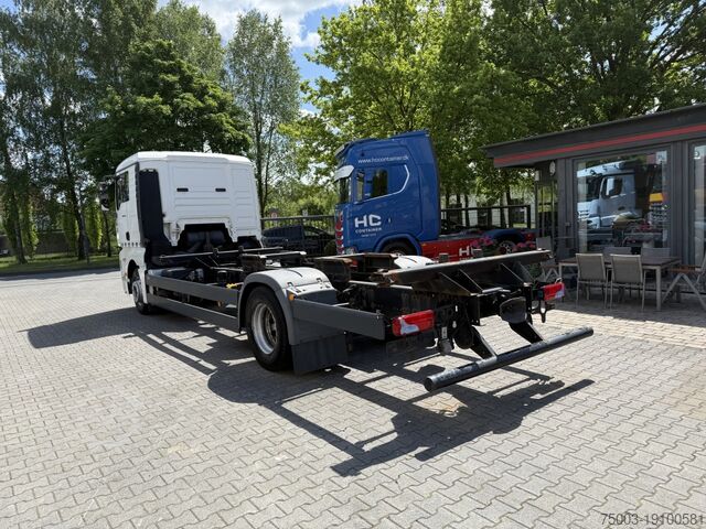 Wechselfahrgestell LKW MAN TGA 18.350 4X2 LL Fahrschule