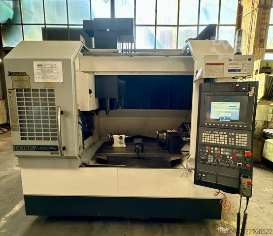 Vertikales Bearbeitungszentrum OKUMA GENOS Okuma GENOS 560R-V CNC OSP-P300M-R Serie 0712-