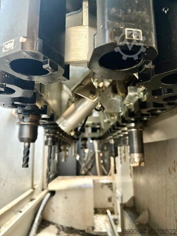 Vertikales Bearbeitungszentrum OKUMA GENOS Okuma GENOS 560R-V CNC OSP-P300M-R Serie 0712-