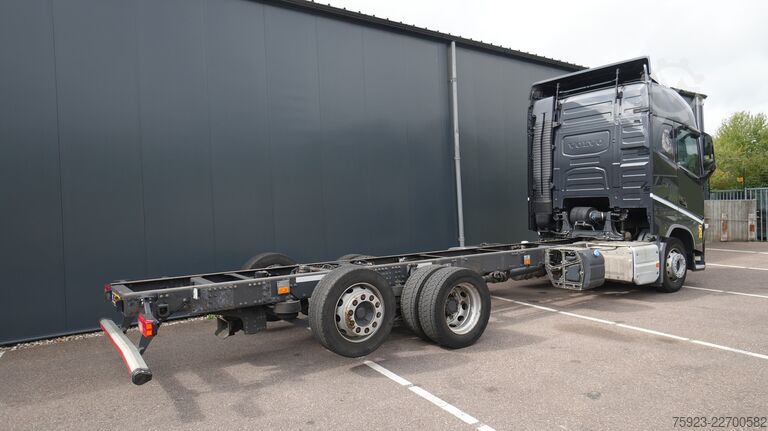 Chassis with cab Volvo FH 420 6x2 chassis truck
