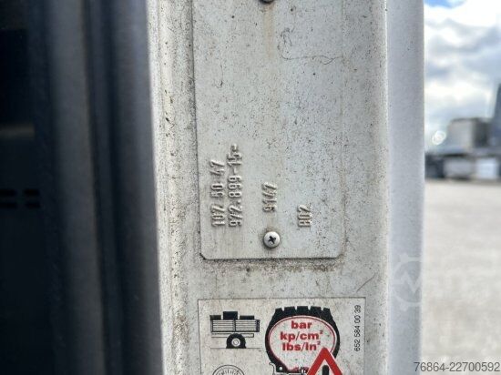Wechselfahrgestell LKW MERCEDES-BENZ KöGEL, WIESEL / UMSETZER  , NICHT FUNKTIONSTüCHTIG - ERSATZTEILTRäGER