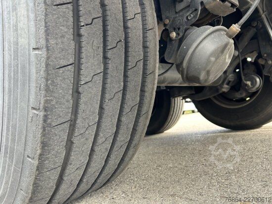 Auflieger mit Walkingfloor KNAPEN K600 SCHUBBODEN, SEITENTüREN , 87M³, LIFTACHSE, ALU-FELGEN,