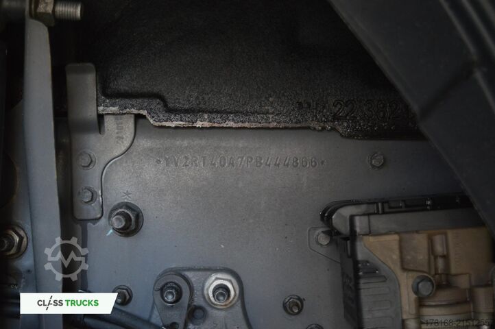 Standard tractor unit VOLVO FH 500 Globetrotter XL Varios