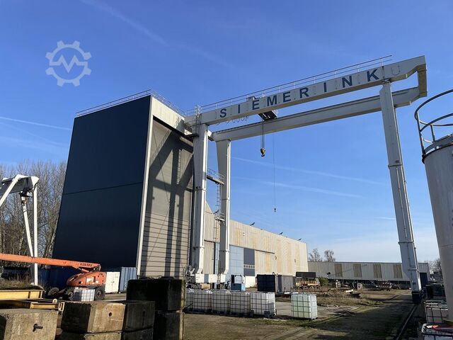 Förderbänder, Brückenkrane, Gerüstkrane SWF Gantry Crane 70 ton + 5 ton x 25 meter