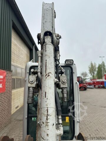 Mini excavator Takeuchi TB216 - Gebruikt