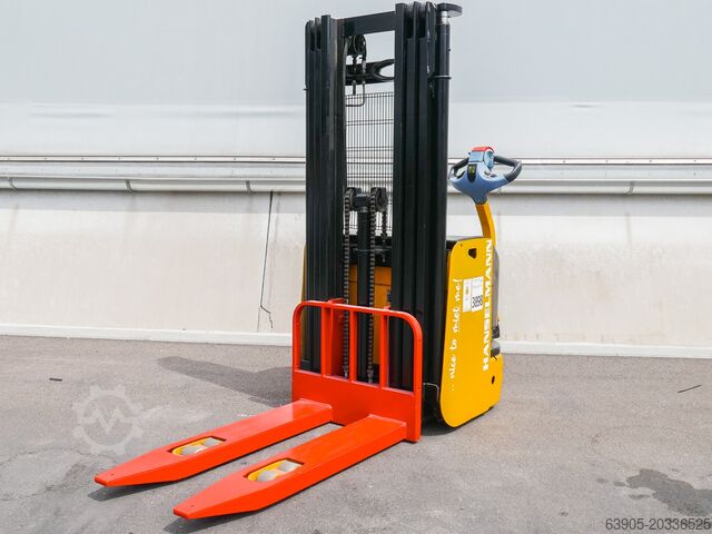Warehouse technology Hyster S 1.4-40