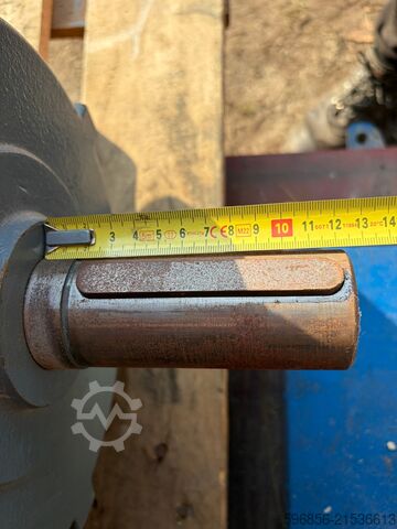 Elektromotor BBC GU180 M4AG 18,5 kW, 1460 U/min, 380/660V, Bauform IM B3 Silnik elektryczny BBC GU180 M4AG 18,5kW 1460rpm 380/660V IM B3 Silnik elektryczny BBC GU180 M4AG 18,5kW 1460rpm 380/660V IM B3