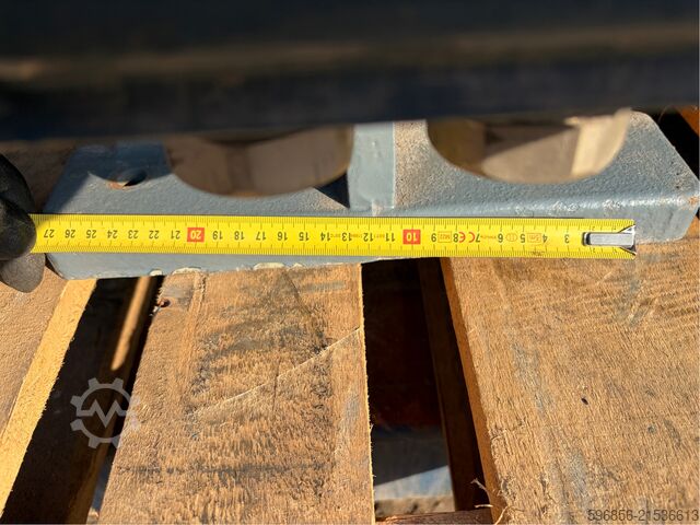 Elektromotor BBC GU180 M4AG 18,5 kW, 1460 U/min, 380/660V, Bauform IM B3 Silnik elektryczny BBC GU180 M4AG 18,5kW 1460rpm 380/660V IM B3 Silnik elektryczny BBC GU180 M4AG 18,5kW 1460rpm 380/660V IM B3