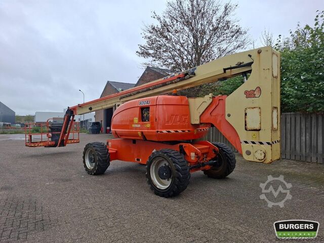 Articulated boom lift JLG 800AJ