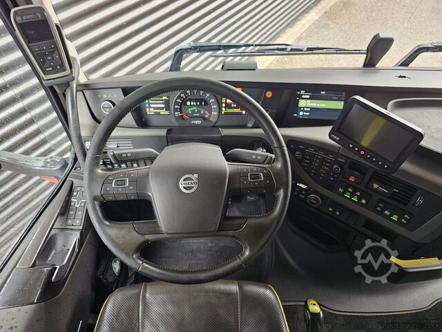 Volvo FH16.750 8x4 / 260T / RETARDER / FULL AIR Volvo FH16.750 8x4 / 260T / RETARDER / FULL AIR