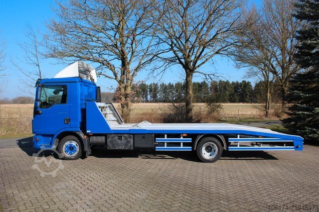 Abschleppwagen MAN TGL 8.180 BL Abschleppwagen Autotransporter Top