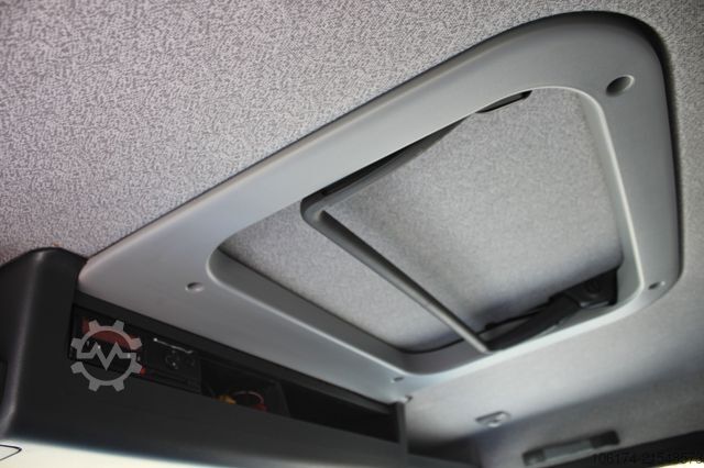 Abschleppwagen MAN TGL 8.180 BL Abschleppwagen Autotransporter Top