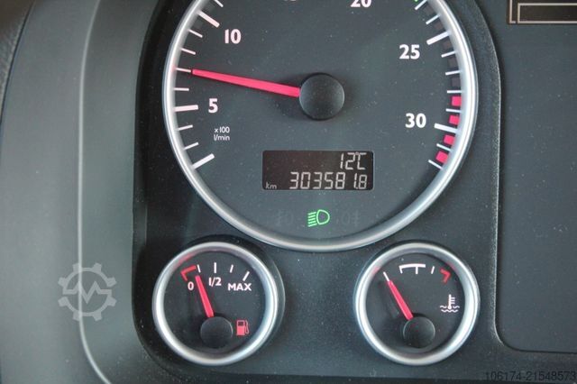 Abschleppwagen MAN TGL 8.180 BL Abschleppwagen Autotransporter Top