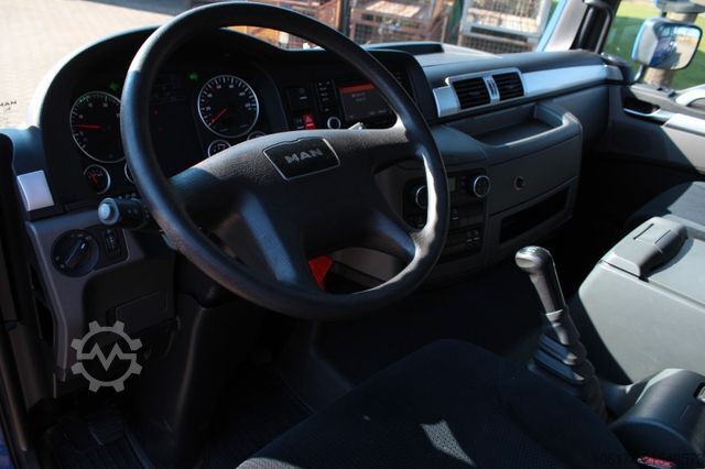 Abschleppwagen MAN TGL 8.180 BL Abschleppwagen Autotransporter Top